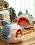 Enclosed Warm Shark Cat Bed